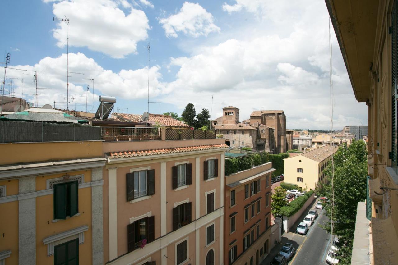 Colosseo Apartments And Rooms - Rome City Centre Dış mekan fotoğraf