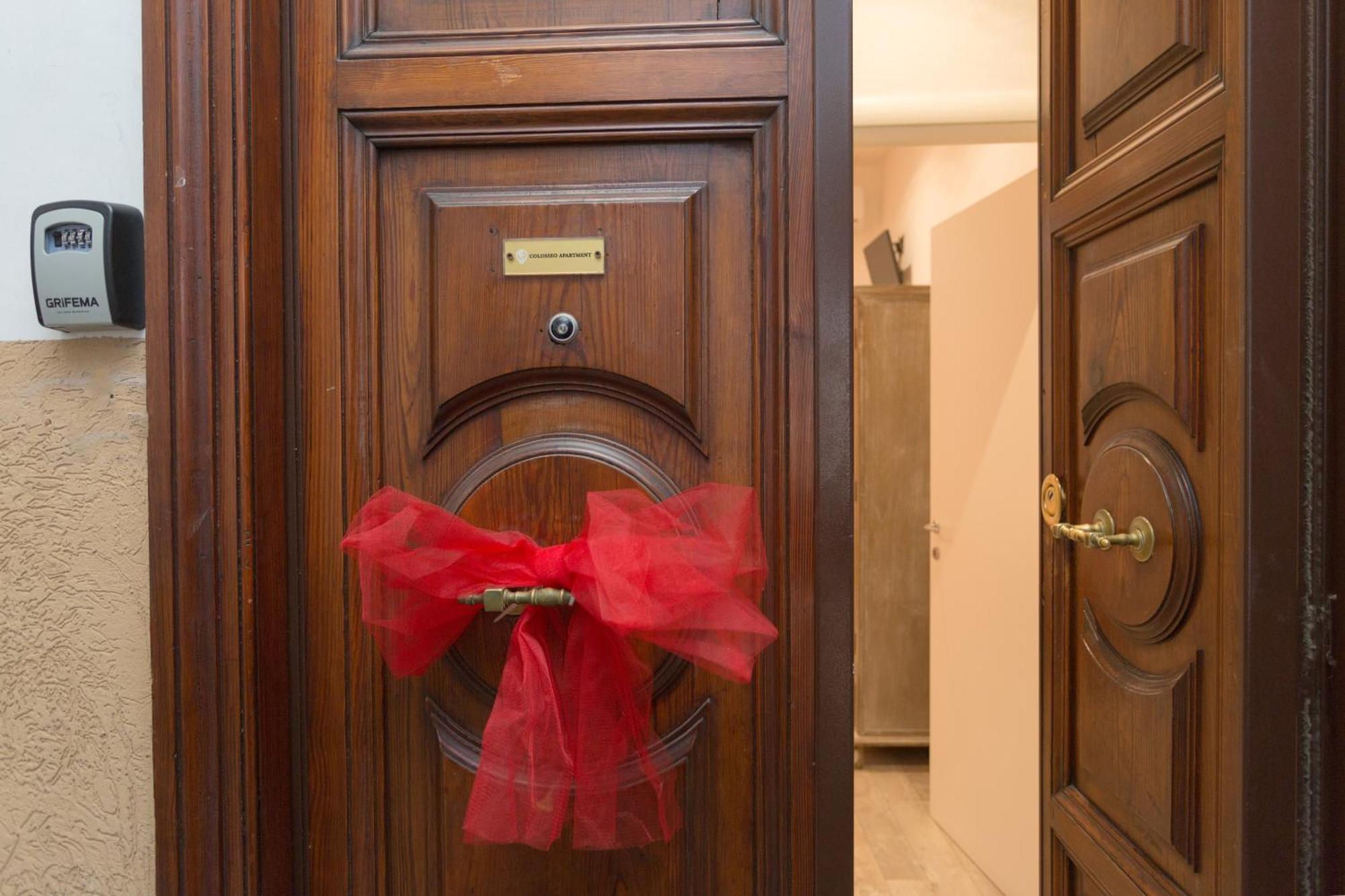 Colosseo Apartments And Rooms - Rome City Centre Dış mekan fotoğraf