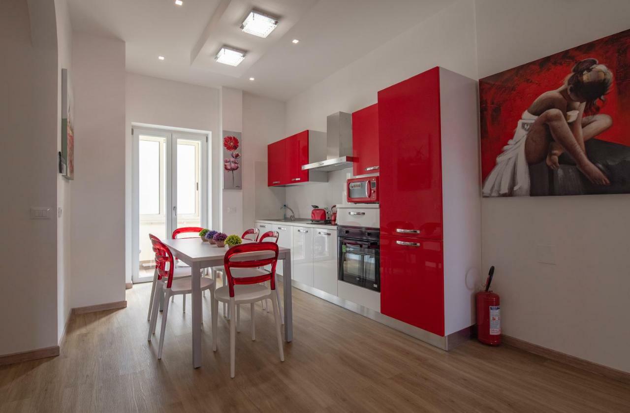 Colosseo Apartments And Rooms - Rome City Centre Dış mekan fotoğraf