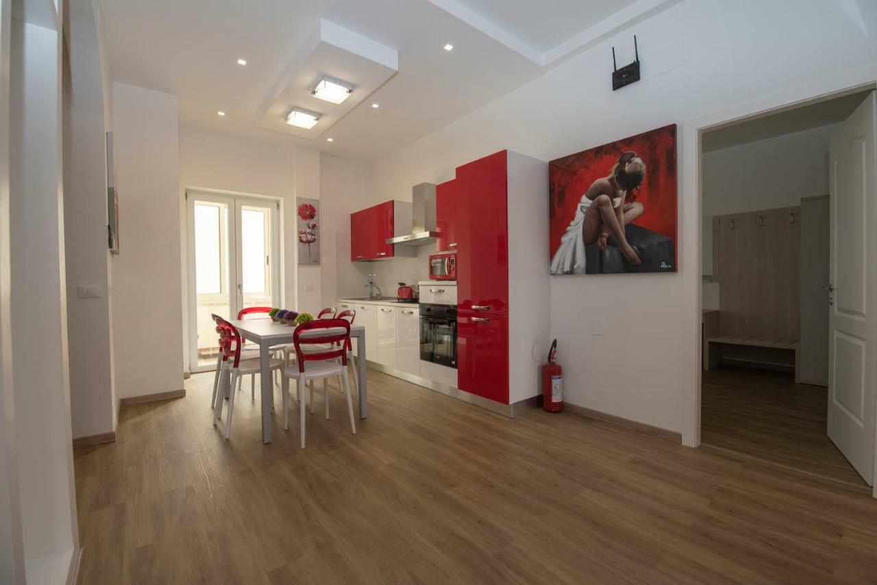 Colosseo Apartments And Rooms - Rome City Centre Dış mekan fotoğraf