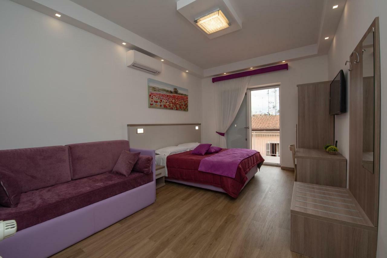 Colosseo Apartments And Rooms - Rome City Centre Dış mekan fotoğraf
