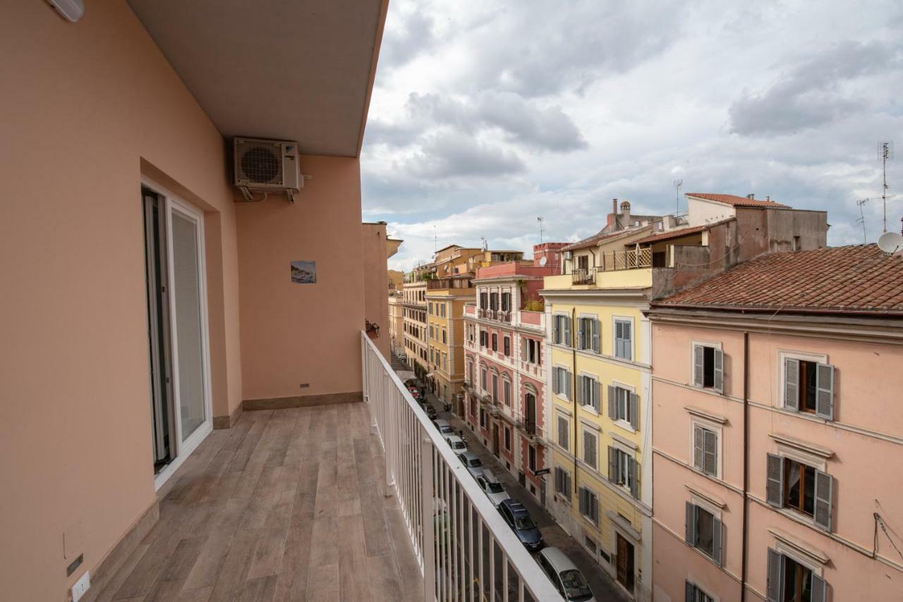 Colosseo Apartments And Rooms - Rome City Centre Dış mekan fotoğraf